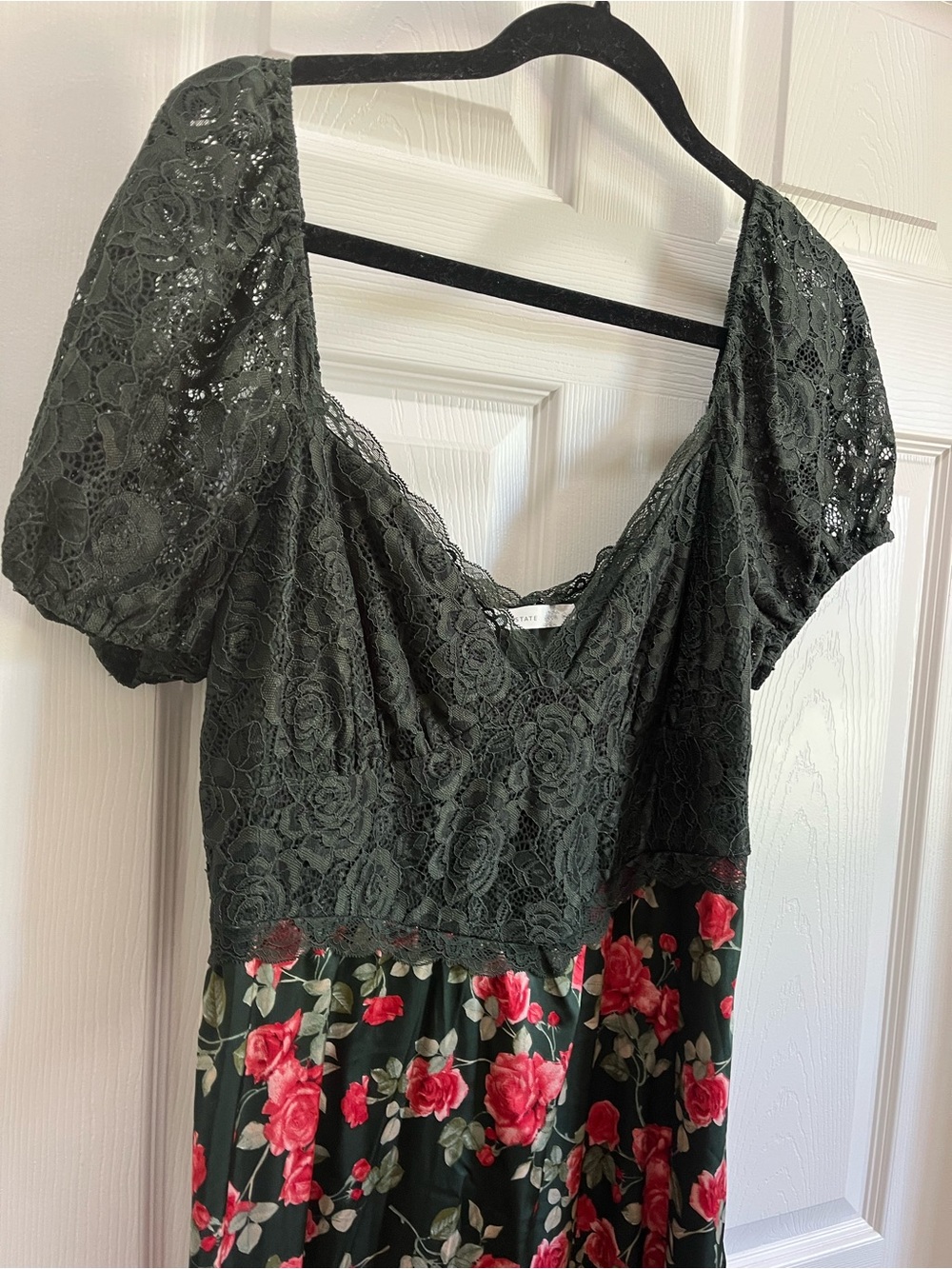 Altar'd State Dark Green Lace Top Maxi Dress with Pink Floral Skirt - Picture 4 of 7